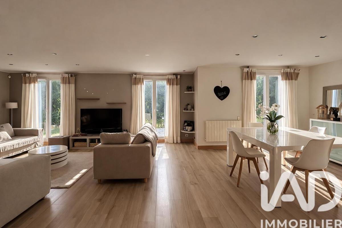 Maison 7 Pièce(s) Marolles-en-Brie