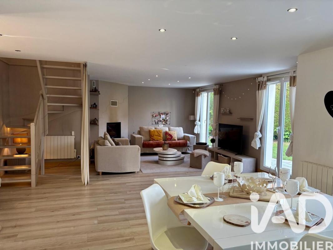 Maison 7 Pièce(s) Marolles-en-Brie