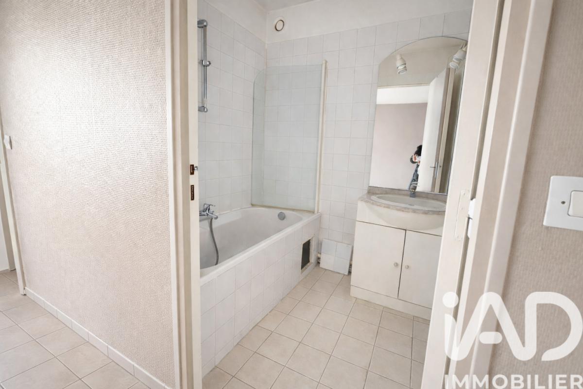 Appartement 2 Pièce(s) Courbevoie