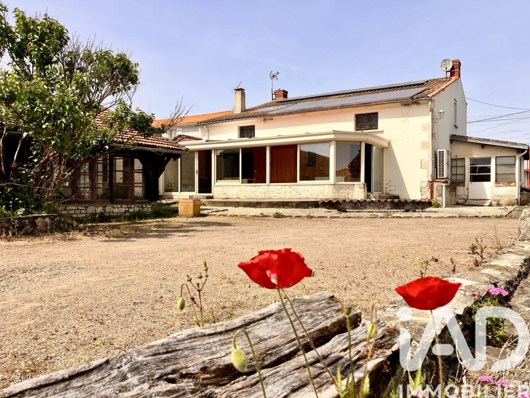 Maison 7 Pièce(s) Luçon