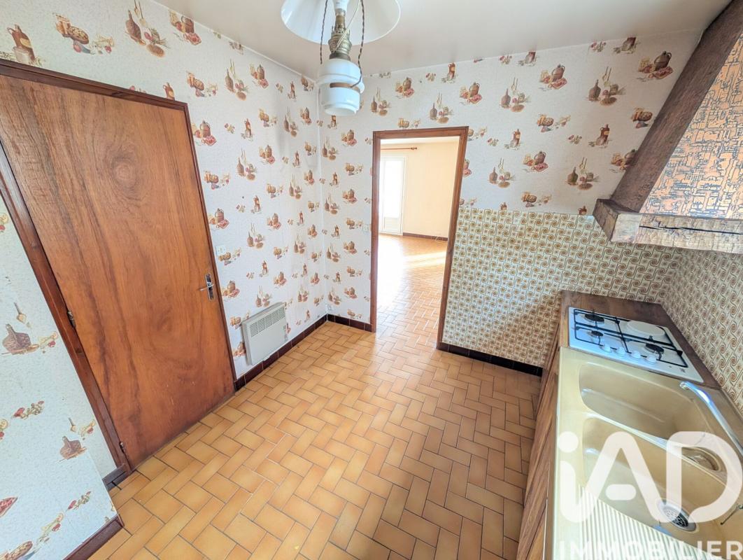 Immeuble  Lussac-les-Châteaux - Photo 23