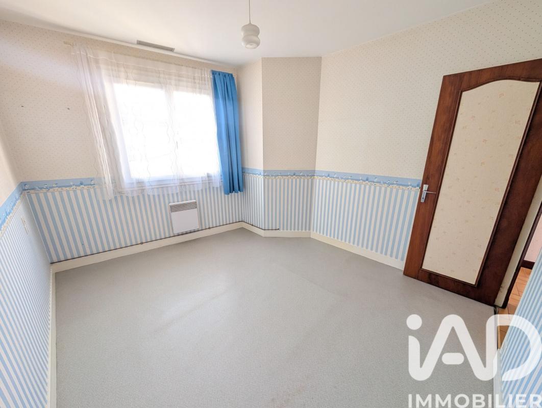 Immeuble  Lussac-les-Châteaux - Photo 6