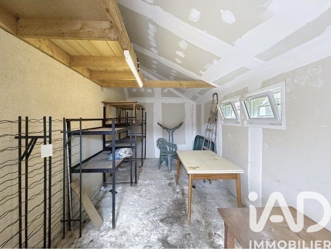 Maison de ville 6 Pièce(s) Saint-Pantaléon-de-Larche