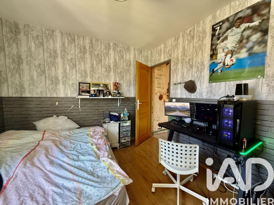 Maison 9 Pièce(s) Le Châtelet-en-Brie - Photo 15