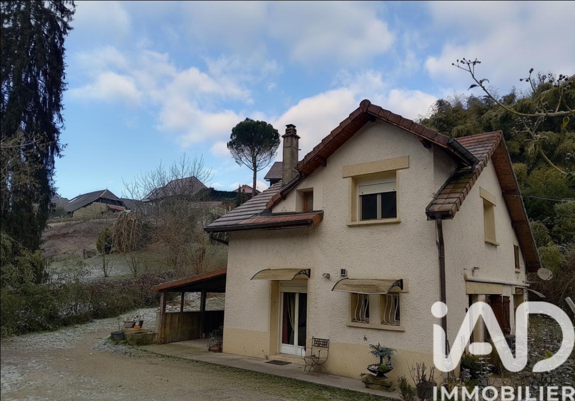 Maison 6 Pièce(s) Yenne