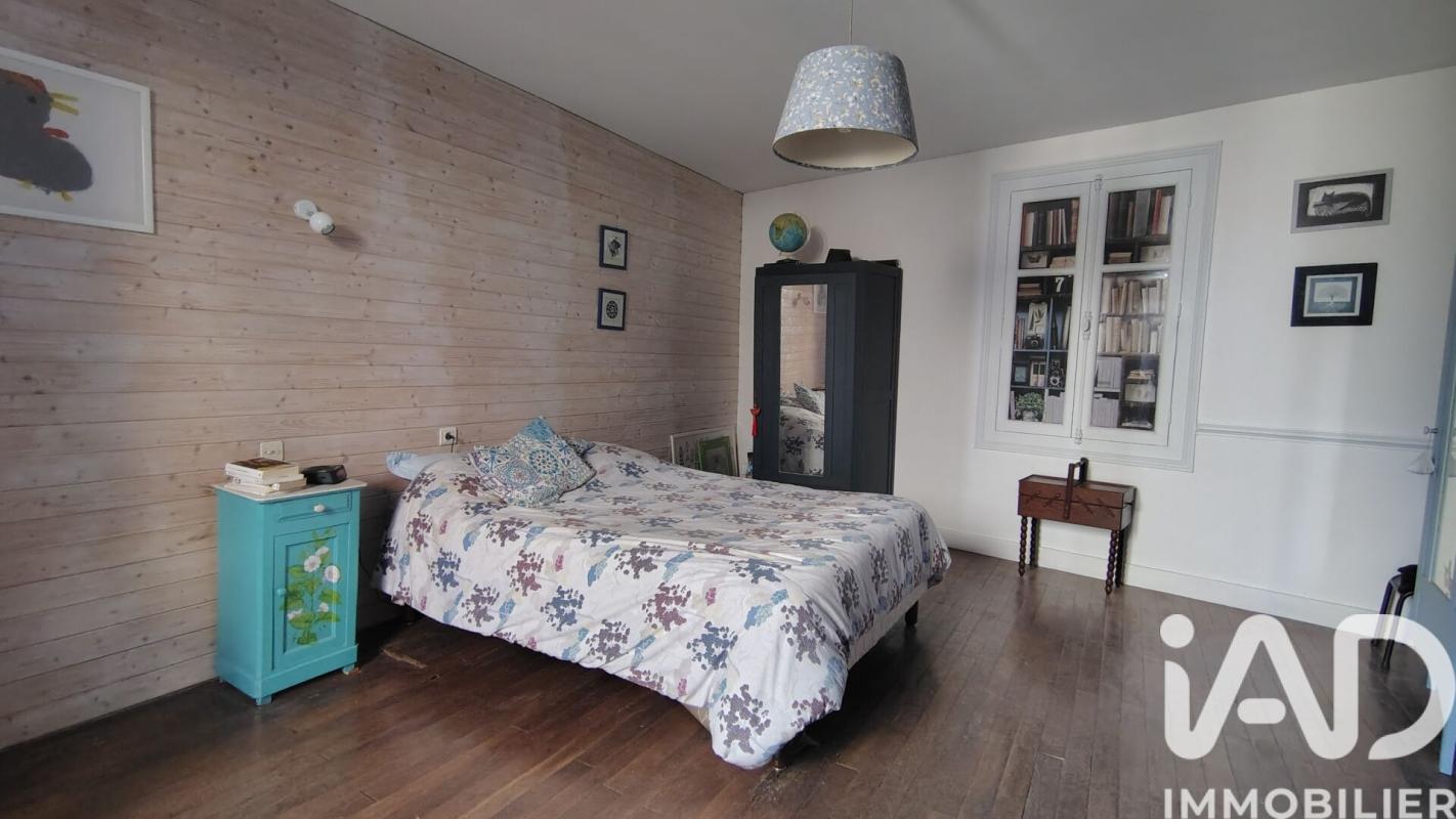 Maison de village 7 Pièce(s) Saint-Pierre-le-Vieux