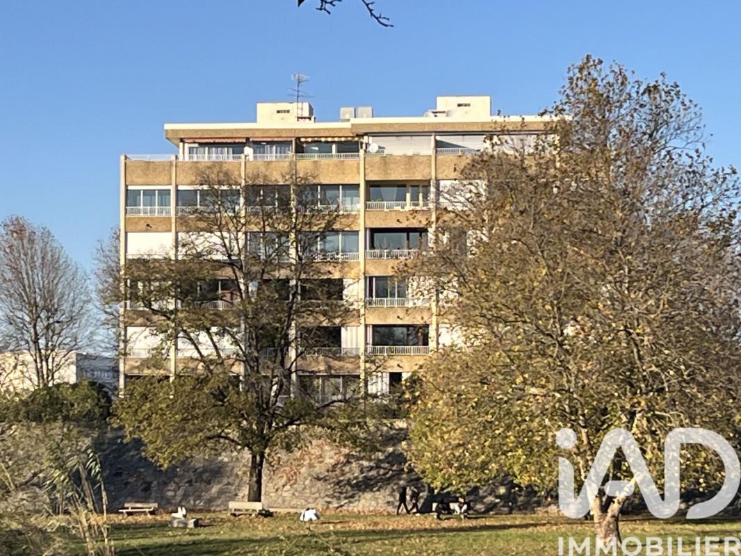 Appartement 7 Pièce(s) Montélimar