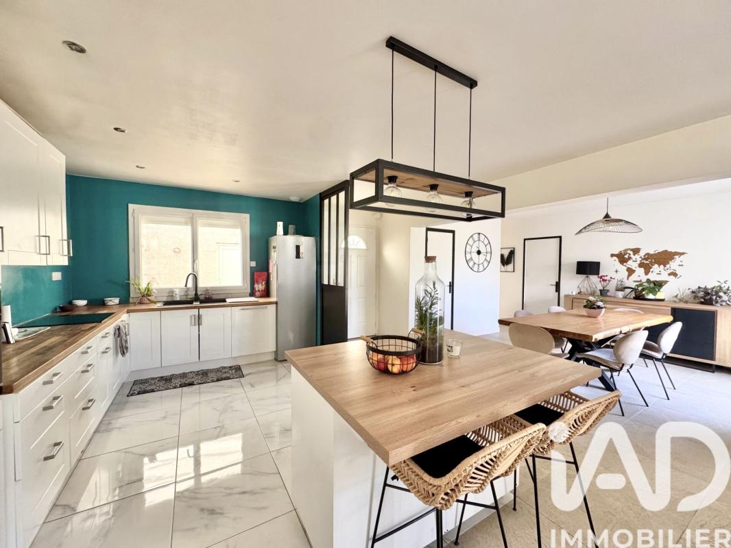 Maison 5 Pièce(s) Combs-la-Ville