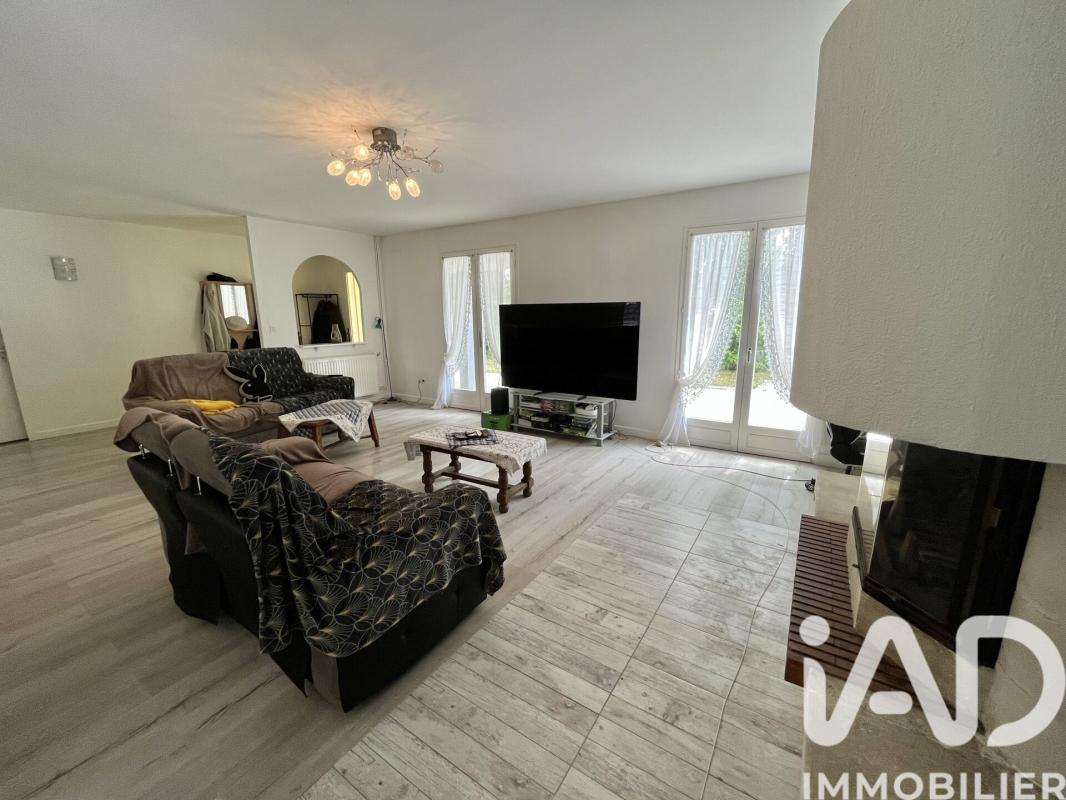 Maison 5 Pièce(s) Carbon-Blanc