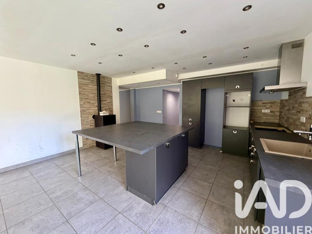 Villa 8 Pièce(s) Saint-Zacharie