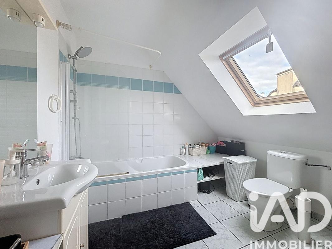 Maison 5 Pièce(s) Miniac-Morvan