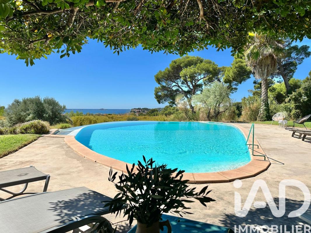 Maison 10 Pièce(s) Sanary-sur-Mer