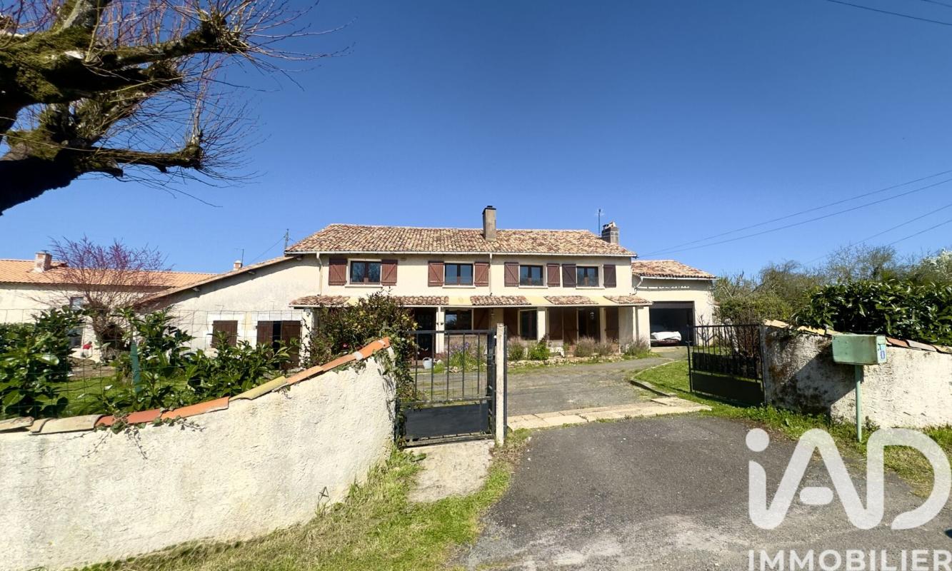 Maison 6 Pièce(s) Romagne