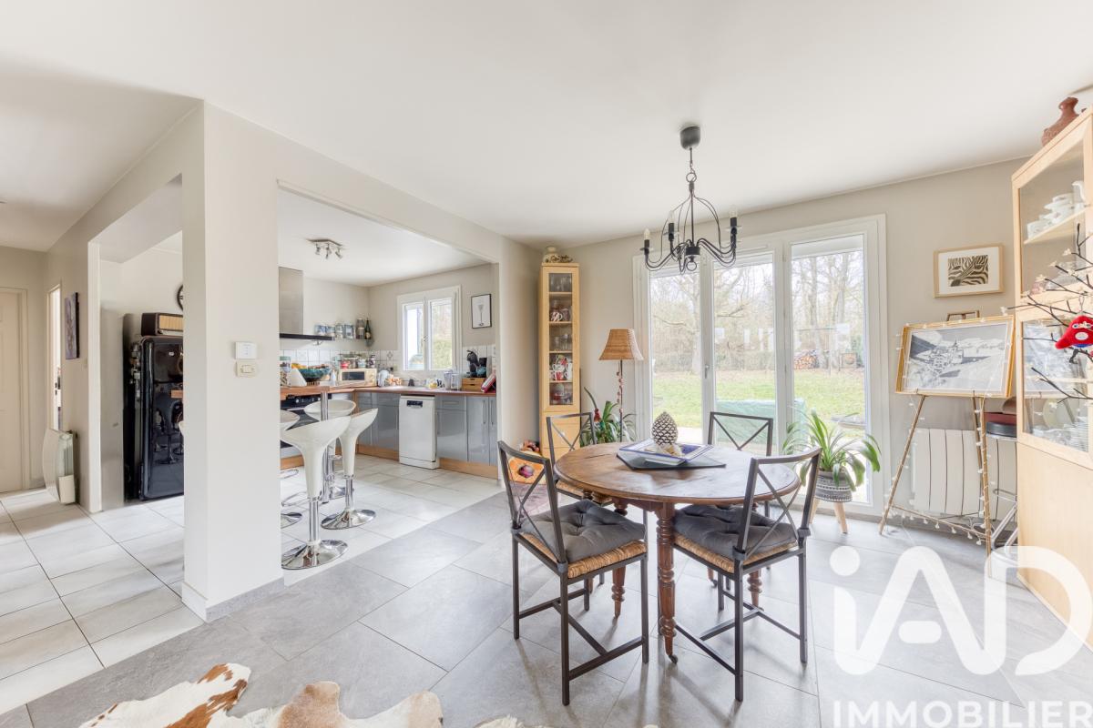 Maison traditionnelle 6 Pièce(s) Lésigny