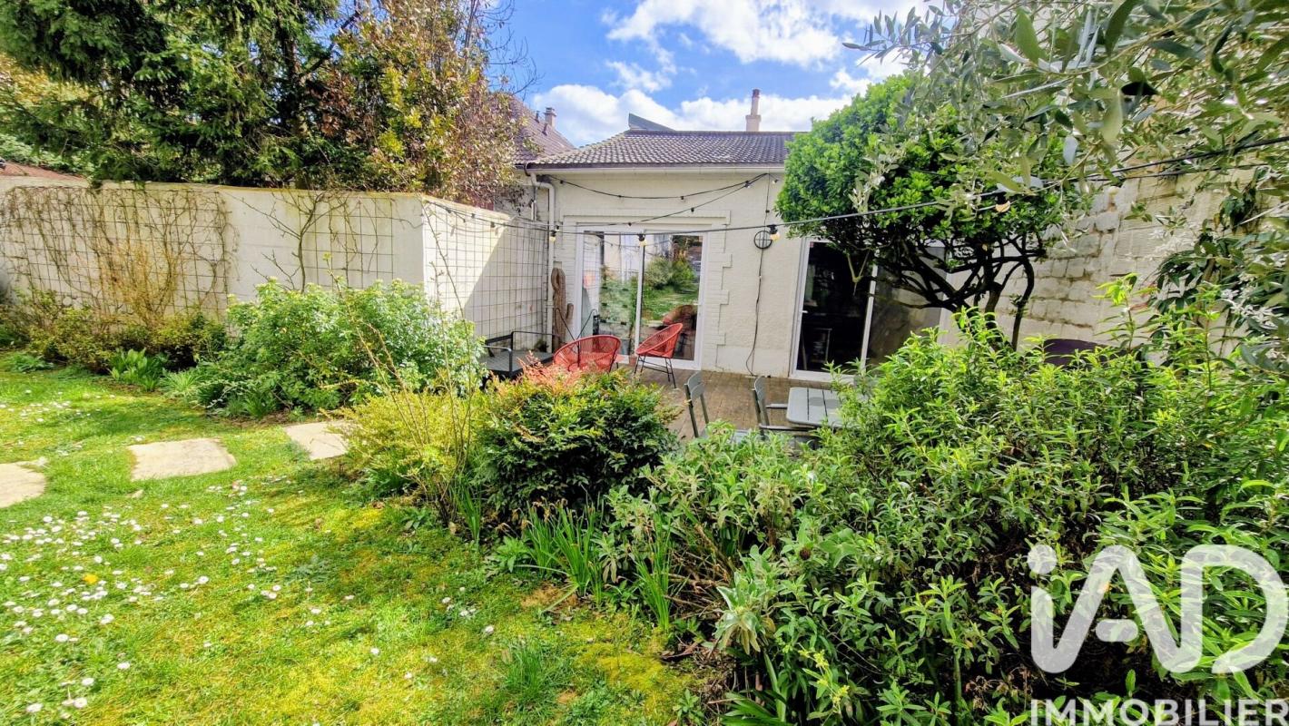 Maison traditionnelle 10 Pièce(s) Maisons-Laffitte