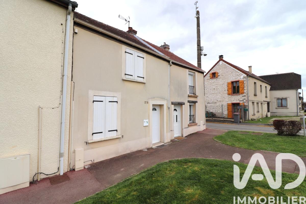 Maison de ville 3 Pièce(s) Pamfou