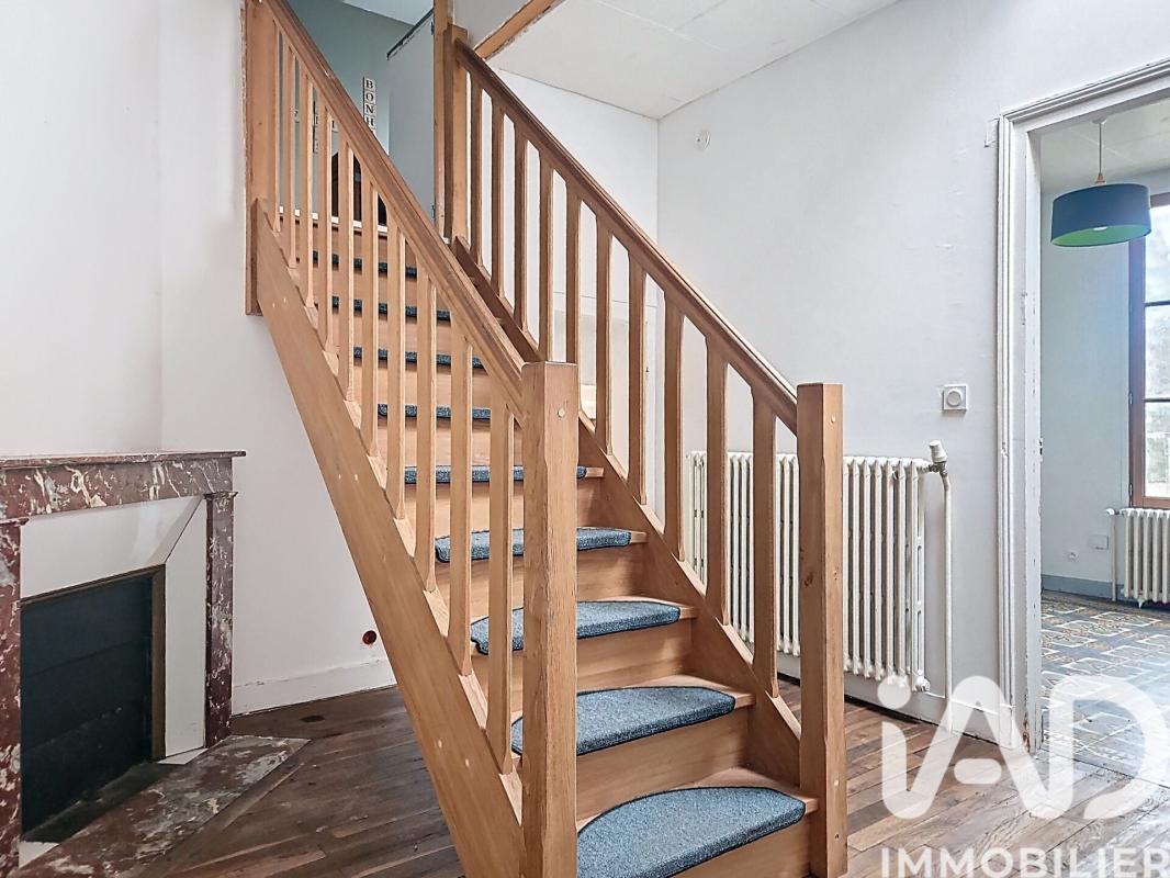 Maison 7 Pièce(s) Saint-Julien-du-Sault