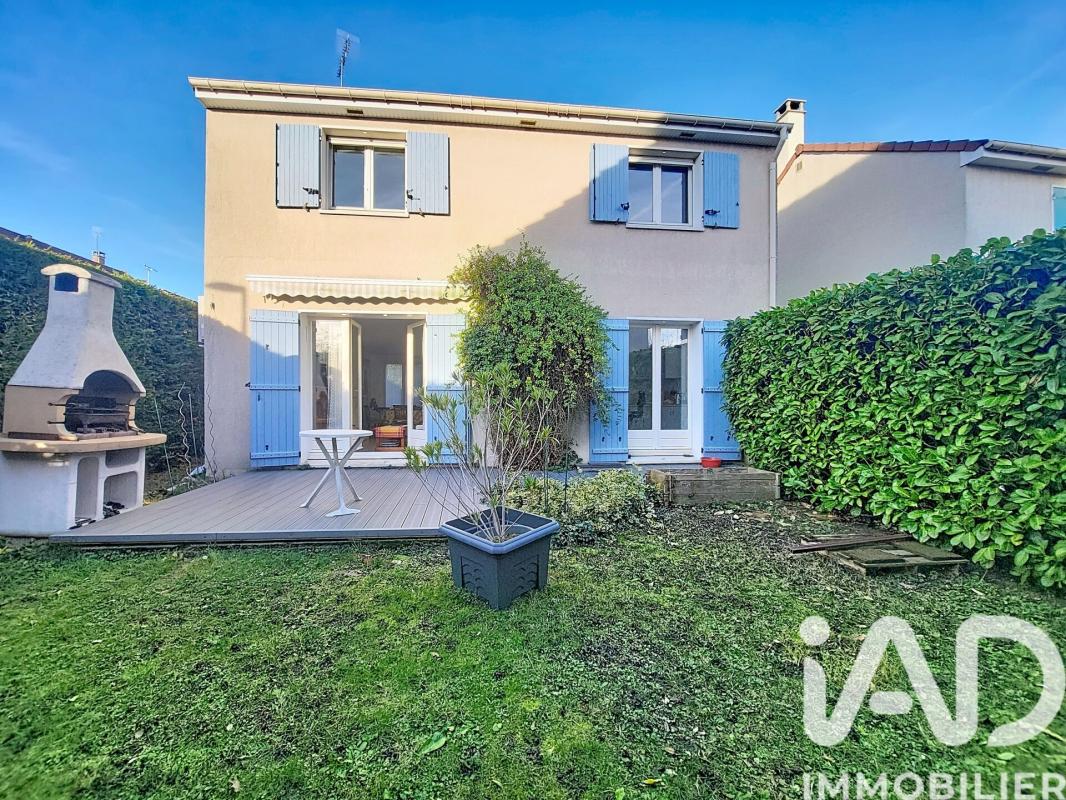 Maison 5 Pièce(s) Janvry