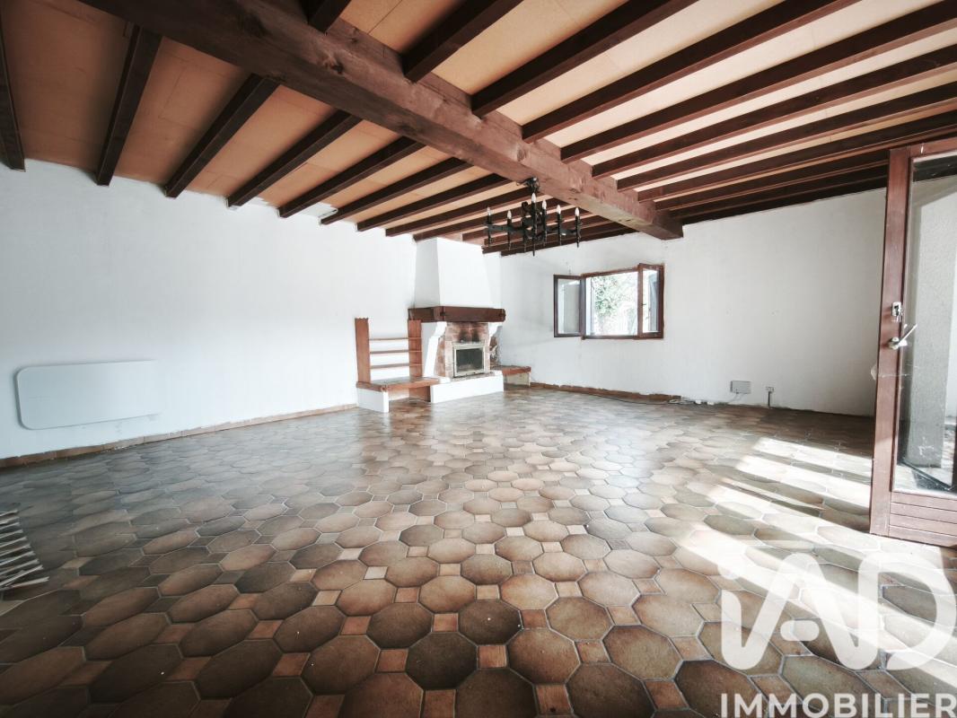 Maison traditionnelle 4 Pièce(s) Les Peintures