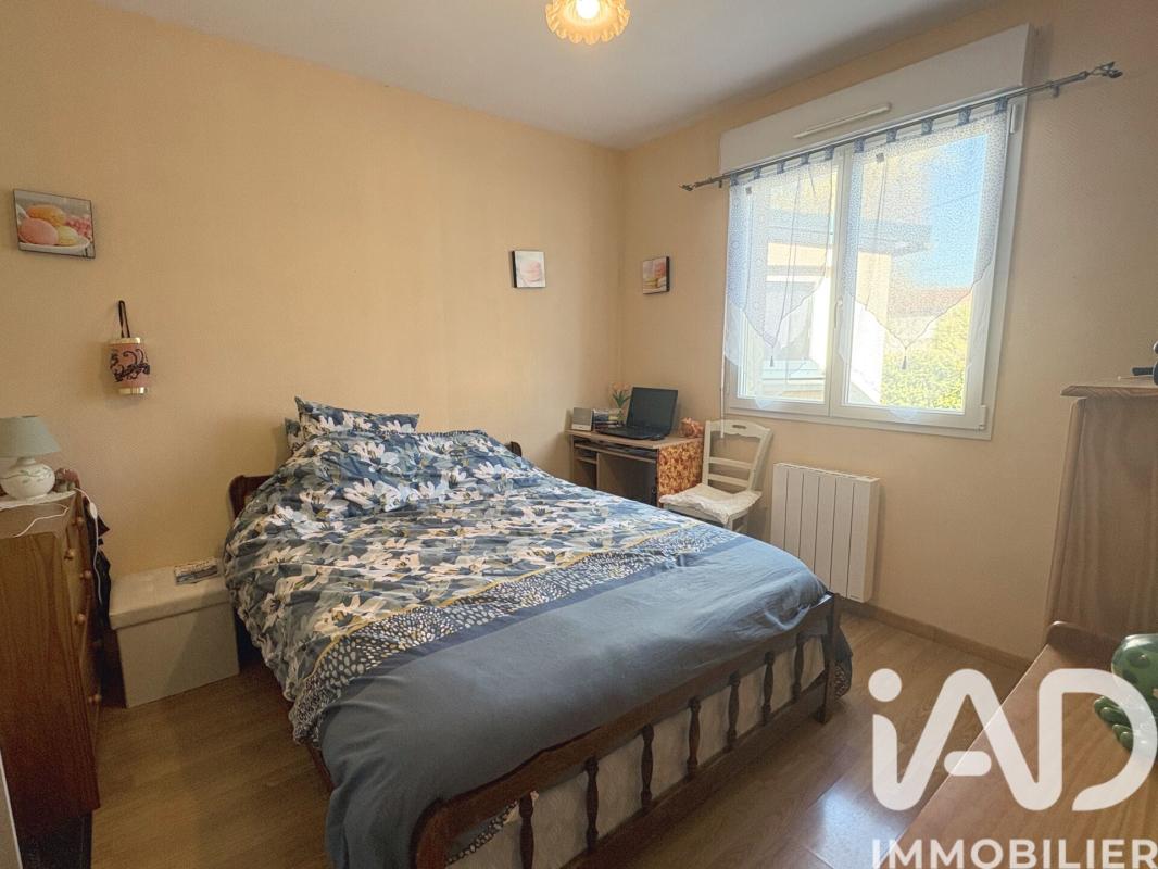 Maison 6 Pièce(s) Dontrien