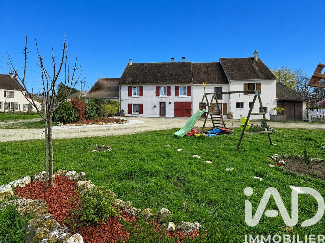 Maison 5 Pièce(s) Mouroux
