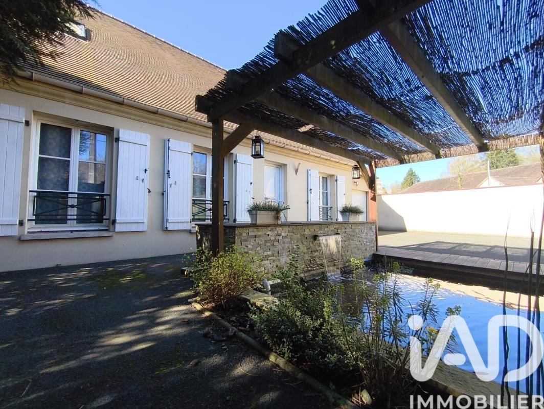 Maison 7 Pièce(s) Saint-Loup-de-Naud