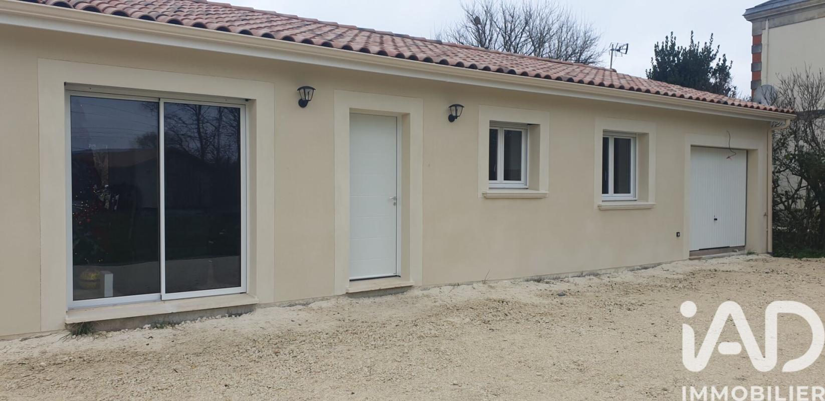 Maison 5 Pièce(s) Les Églisottes-et-Chalaures
