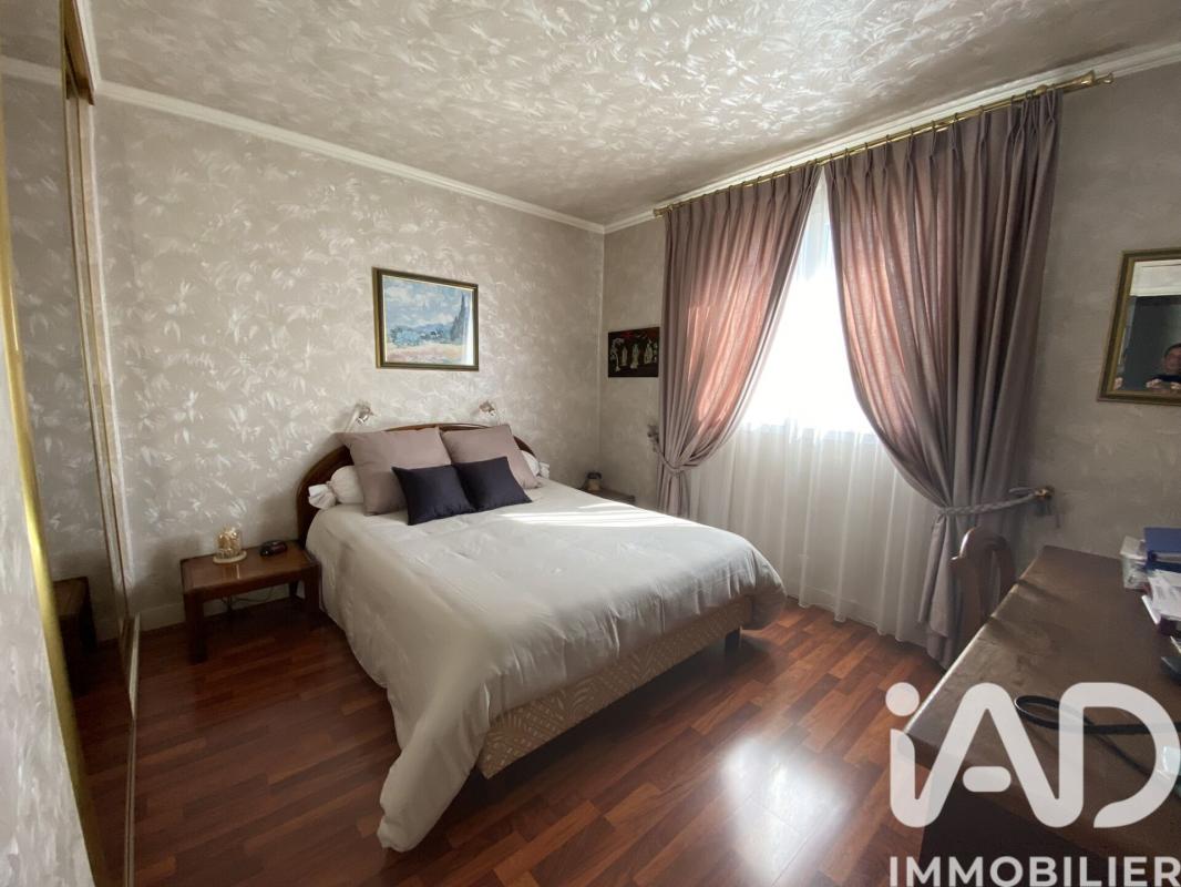 Maison 8 Pièce(s) Savigny-sur-Orge - Photo 12
