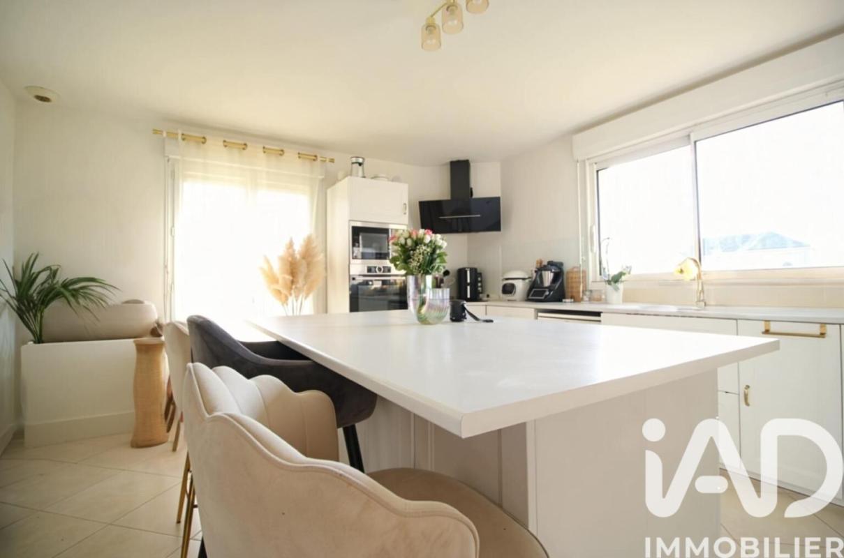 Maison traditionnelle 5 Pièce(s) Blancs-Coteaux