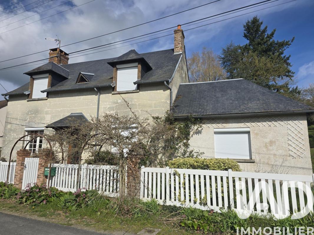 Demeure 7 Pièce(s) La Chartre-sur-le-Loir
