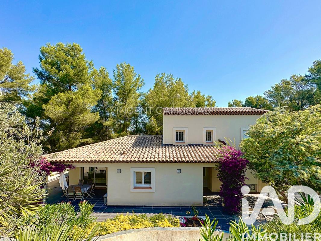 Villa 5 Pièce(s) Saint-Cyr-sur-Mer