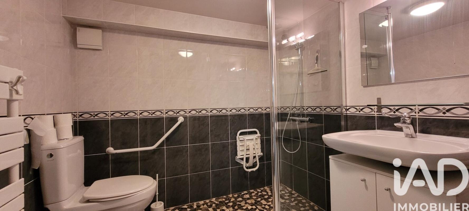 Pavillon 8 Pièce(s) Thouars