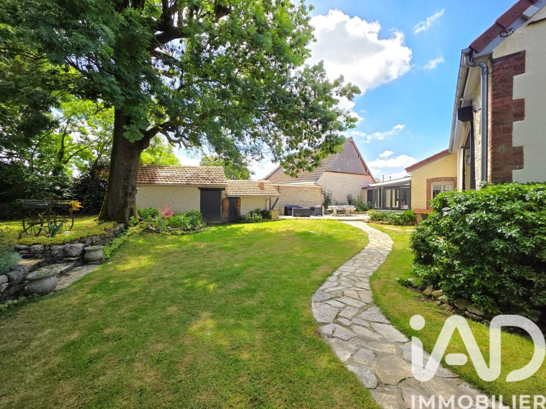 Maison longère 6 Pièce(s) Allonnes