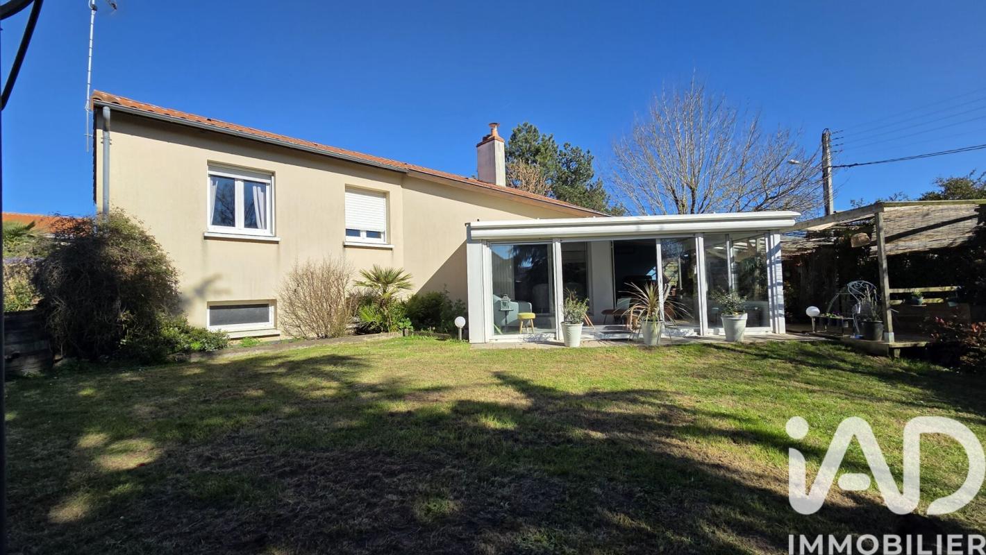 Maison d'architecte 8 Pièce(s) Montrevault-sur-Èvre