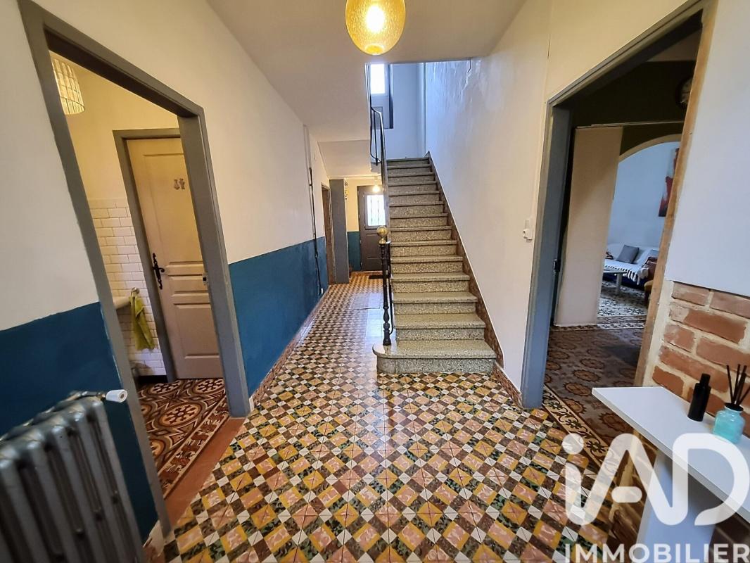 Maison 7 Pièce(s) Saint-Julien-les-Rosiers