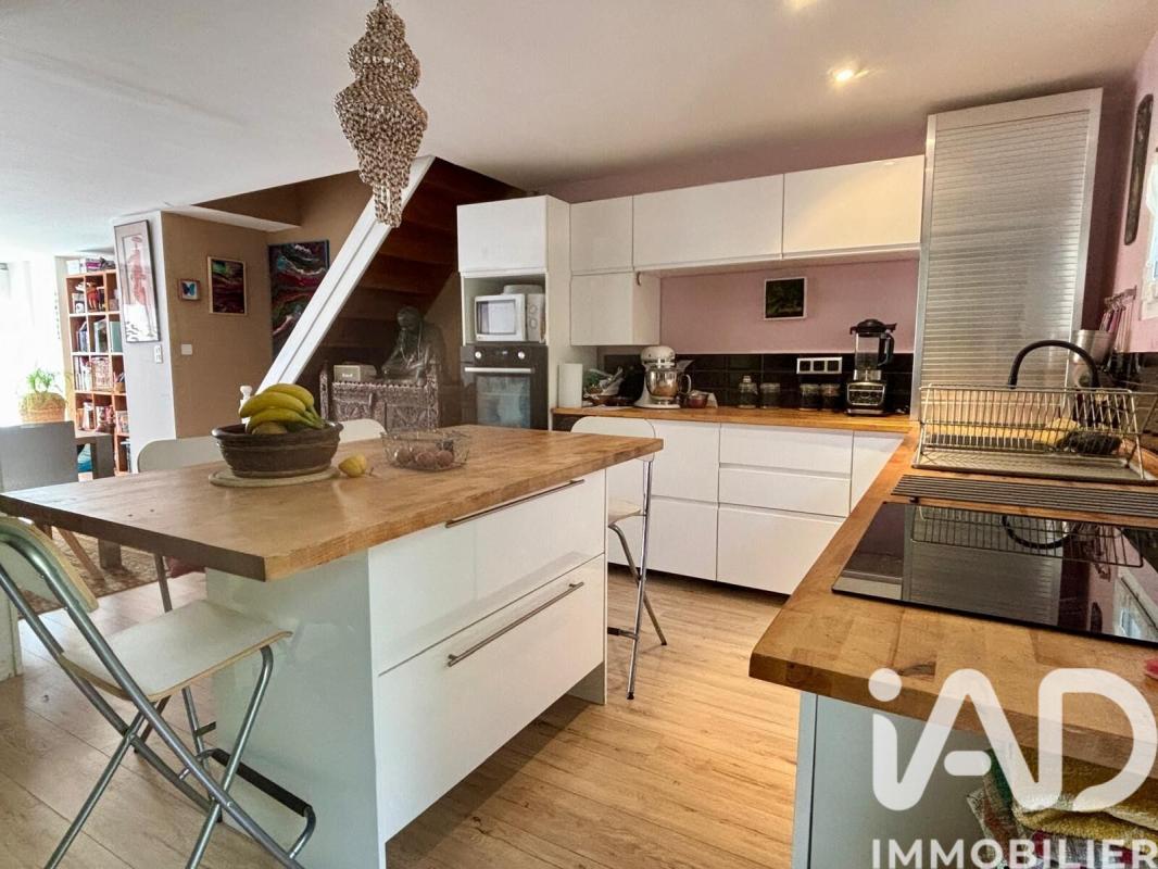 Maison 4 Pièce(s) Entraigues-sur-la-Sorgue