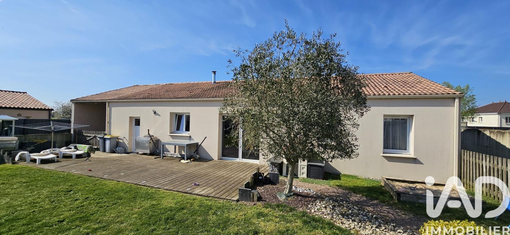 Maison 5 Pièce(s) Chauché