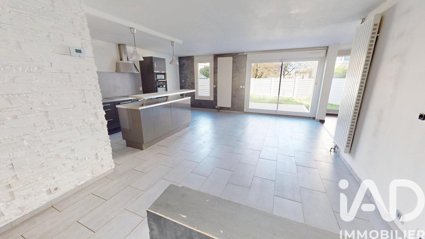 Appartement 5 Pièce(s) Nandy