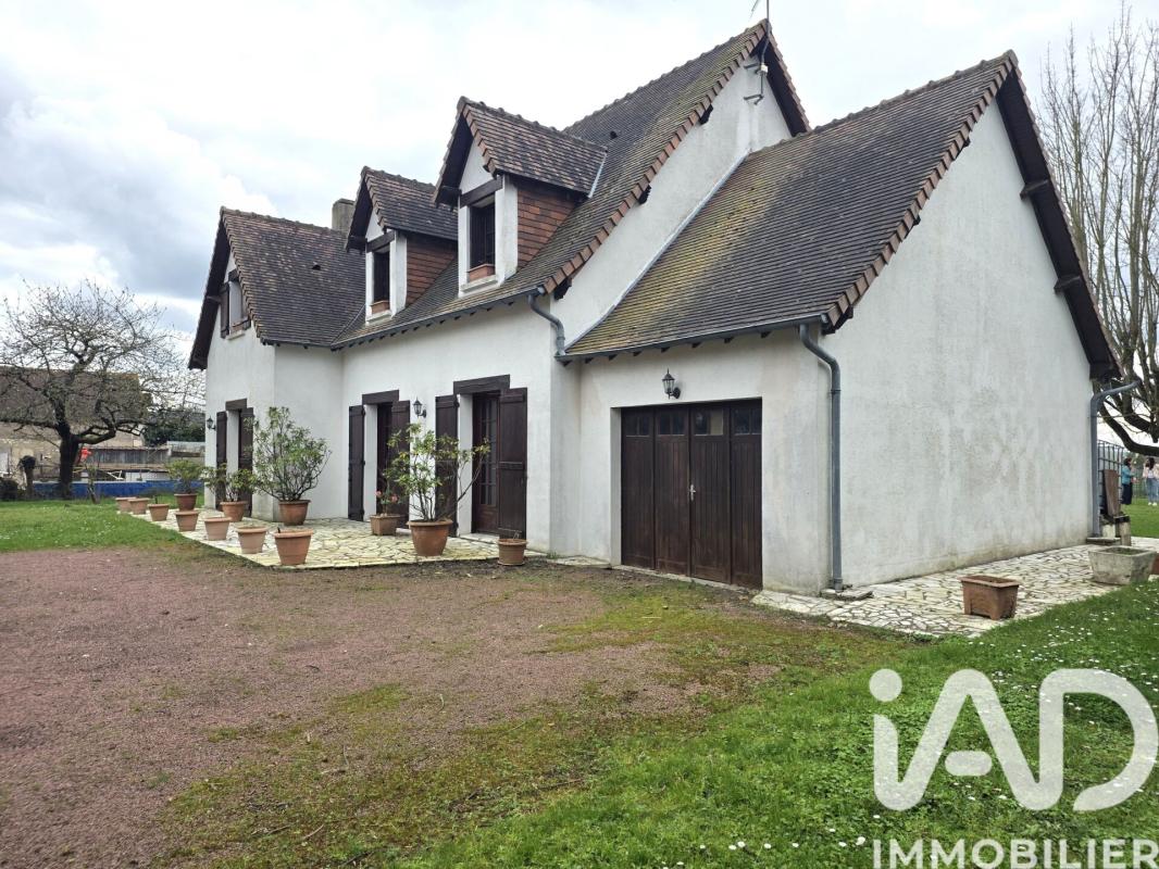 Maison 6 Pièce(s) Noyant-de-Touraine