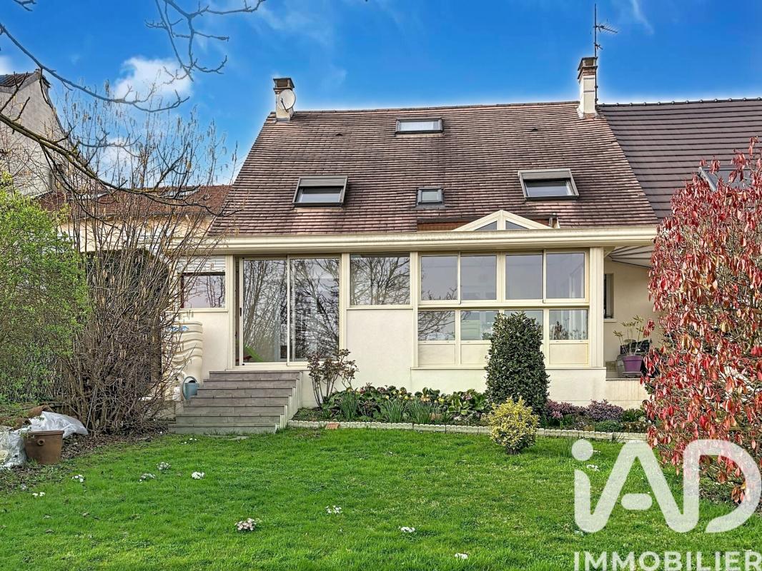 Maison 7 Pièce(s) Saclay