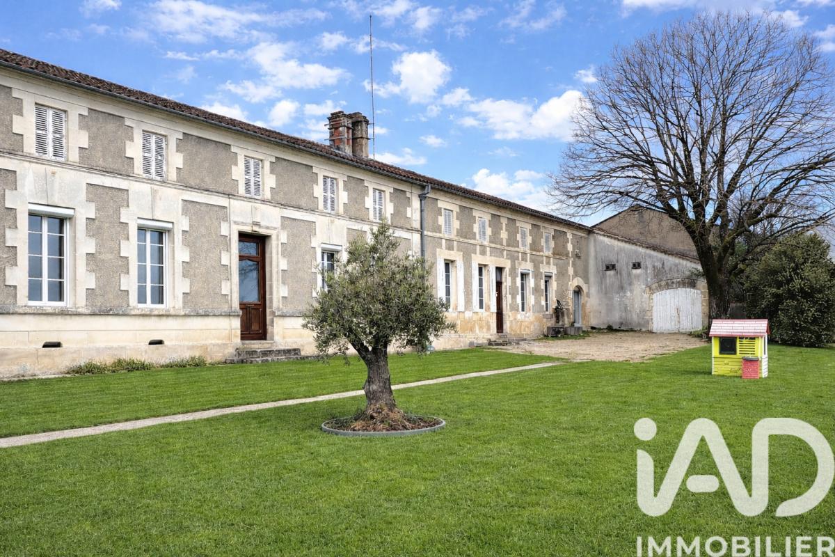 Maison 12 Pièce(s) Pommiers-Moulons