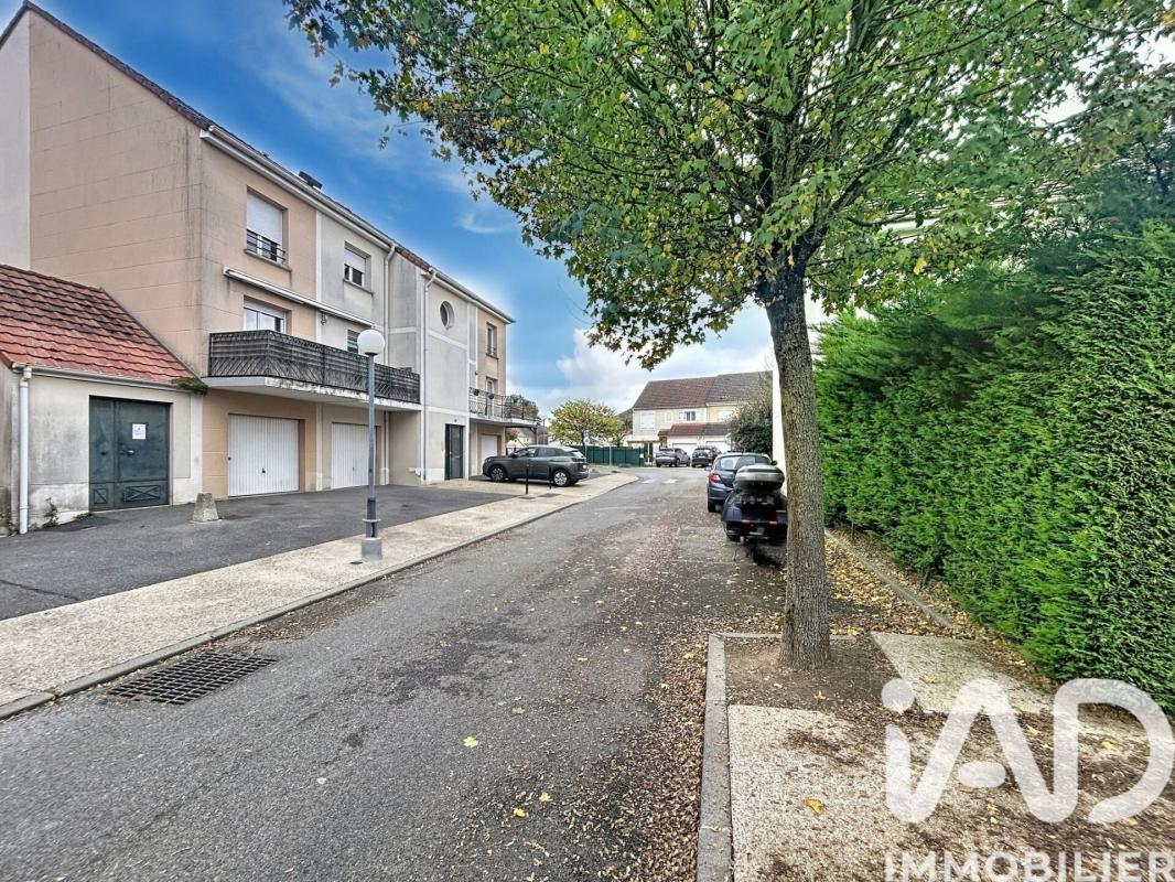 Appartement 3 Pièce(s) Roissy-en-Brie