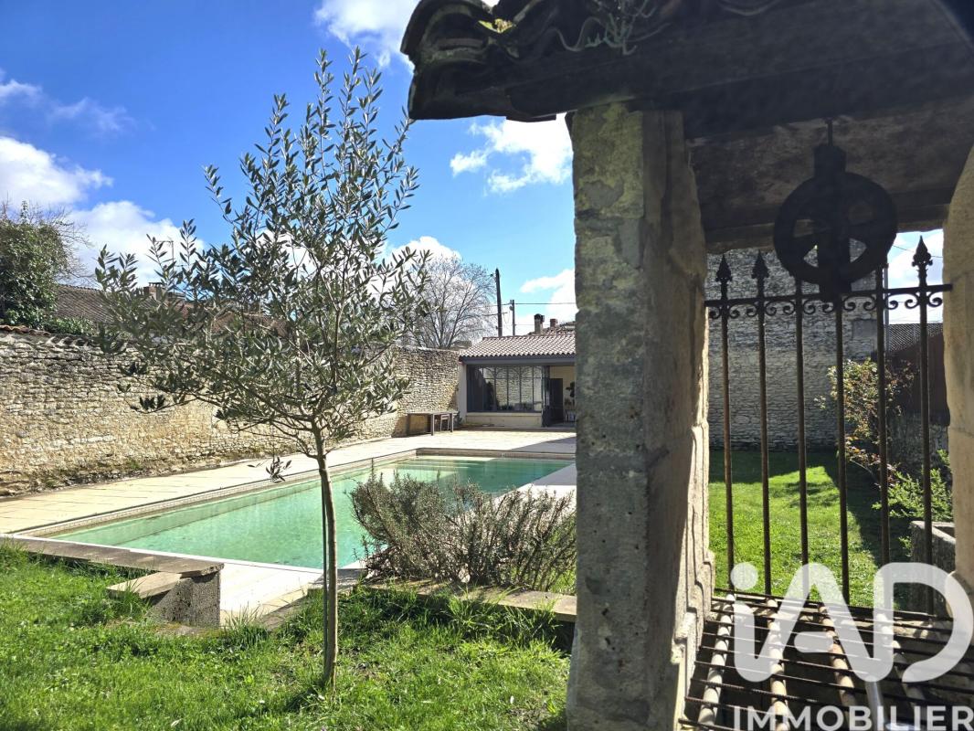 Maison 9 Pièce(s) Cognac