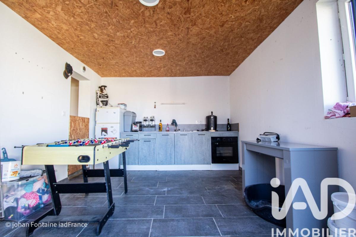 Maison traditionnelle 5 Pièce(s) Saint-Denis-la-Chevasse