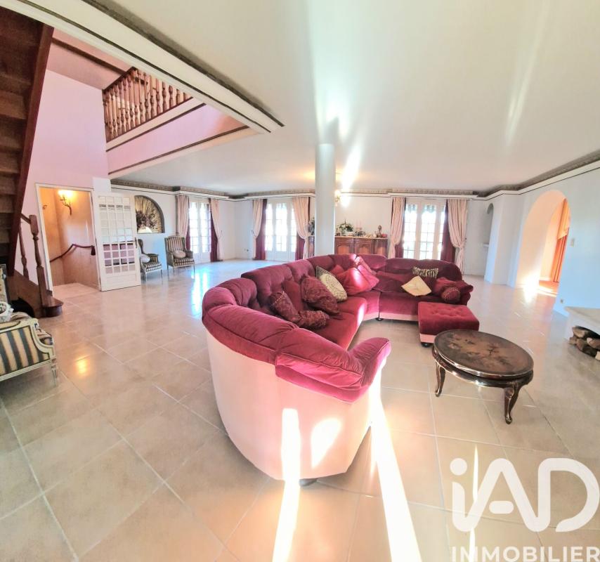 Maison 7 Pièce(s) Terrasson-Lavilledieu