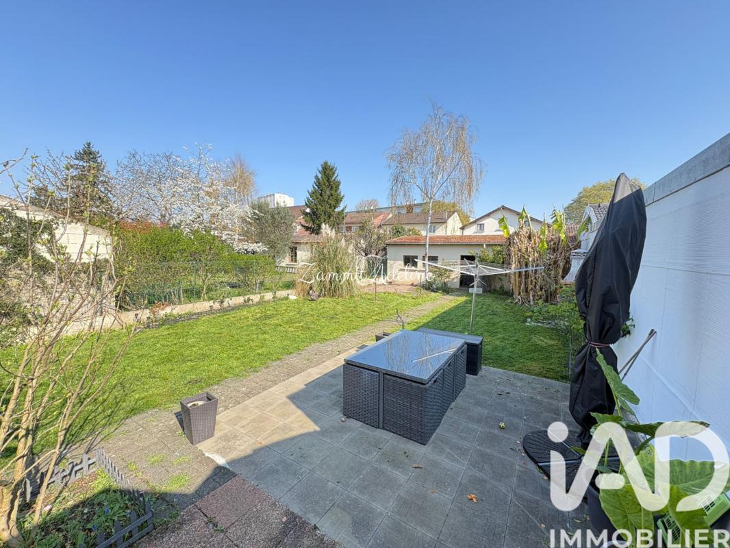 Pavillon 3 Pièce(s) Le Blanc-Mesnil