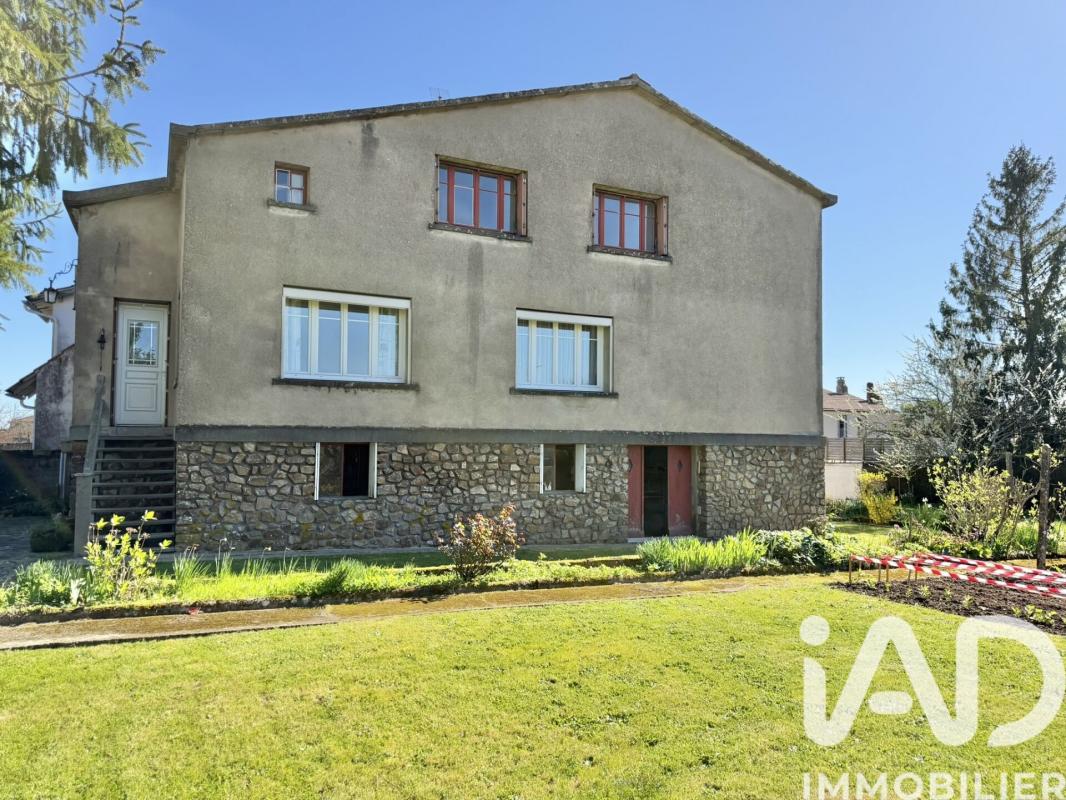 Maison traditionnelle 5 Pièce(s) La Châtaigneraie