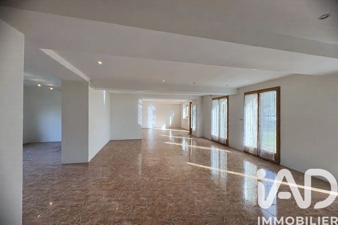 Maison de village 4 Pièce(s) Saint-Sérotin