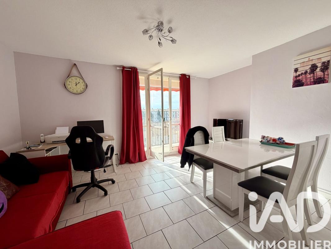 Appartement 3 Pièce(s) Salon-de-Provence