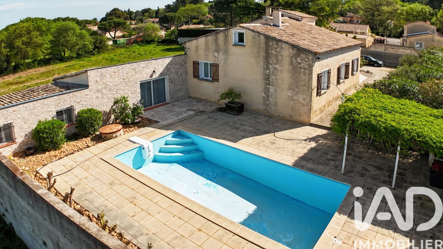 Maison 8 Pièce(s) Saint-Geniès-de-Comolas